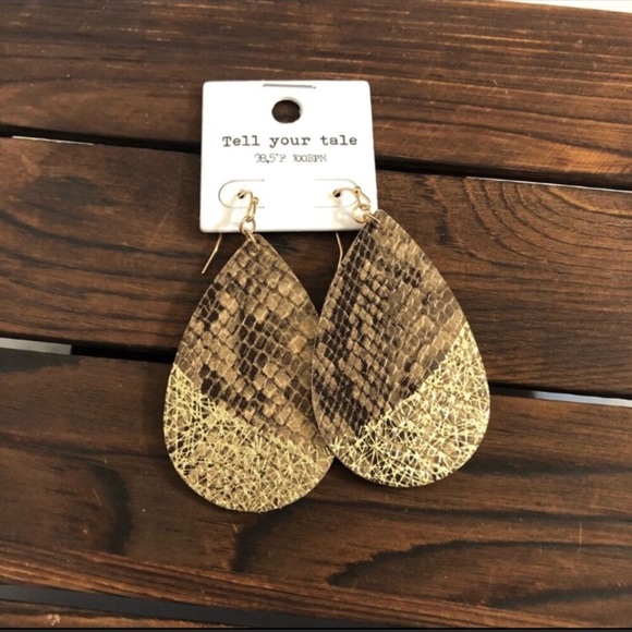 Jewelry - *3 for $30* Animal Print & Gold Teardrop Earrings